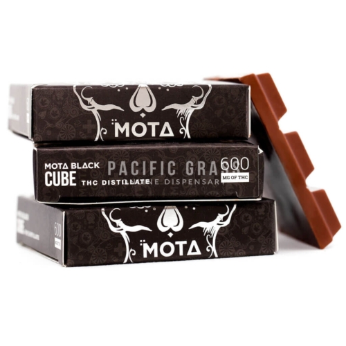Mota Black 600mg Milk Chocolate Cube
