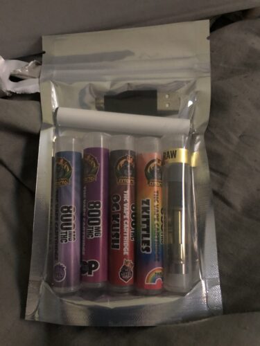 Golden Monkey Extracts - Premium 800MG THC Cartridges - Mix & Match photo review