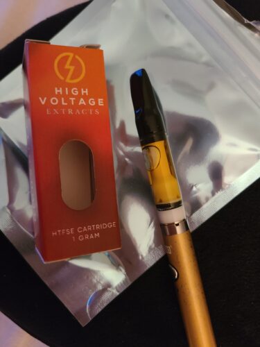 High Voltage Extracts - HTFSE + Distillate Cartridge photo review